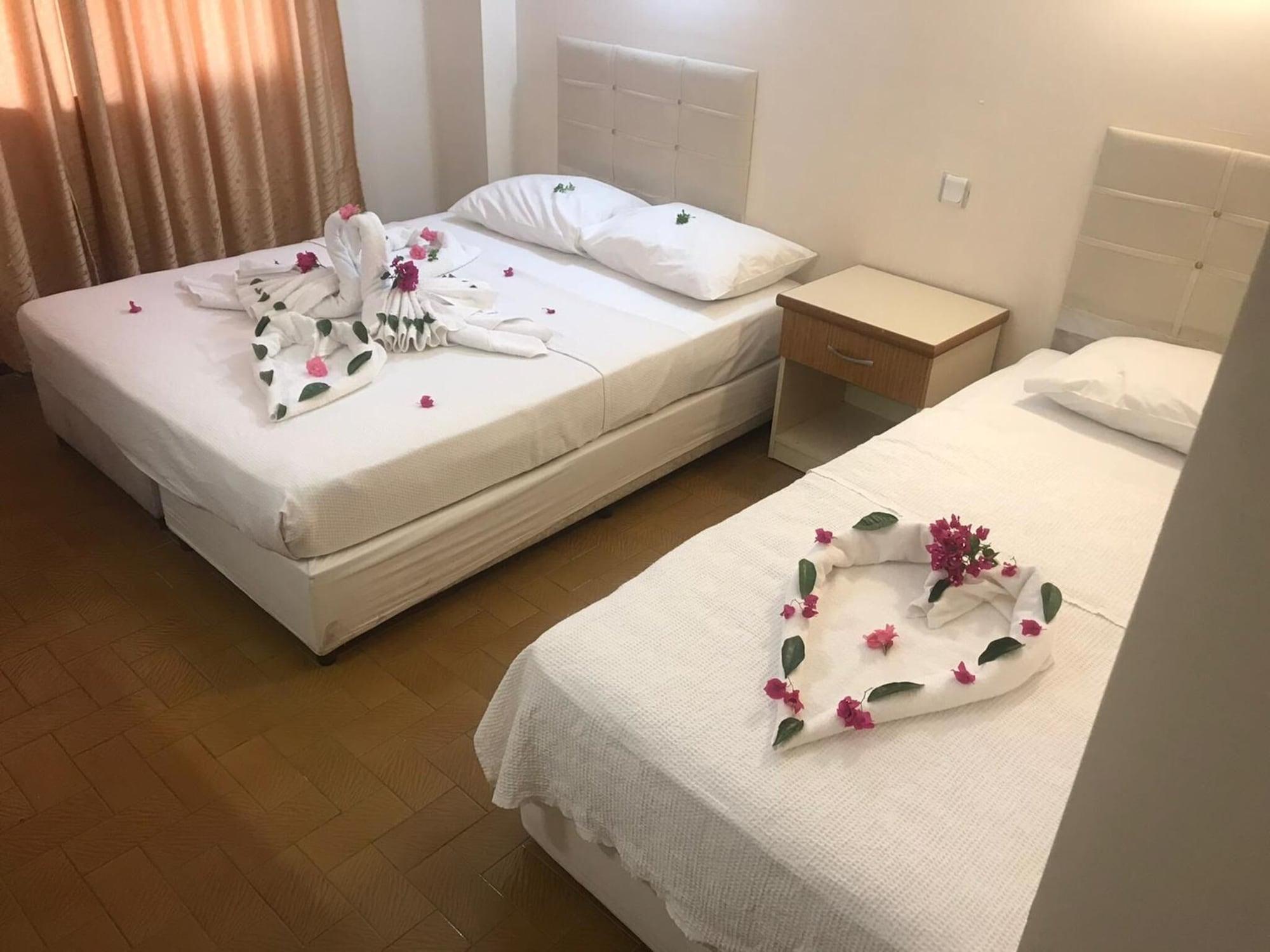 Unver Hotel Мармарис Экстерьер фото