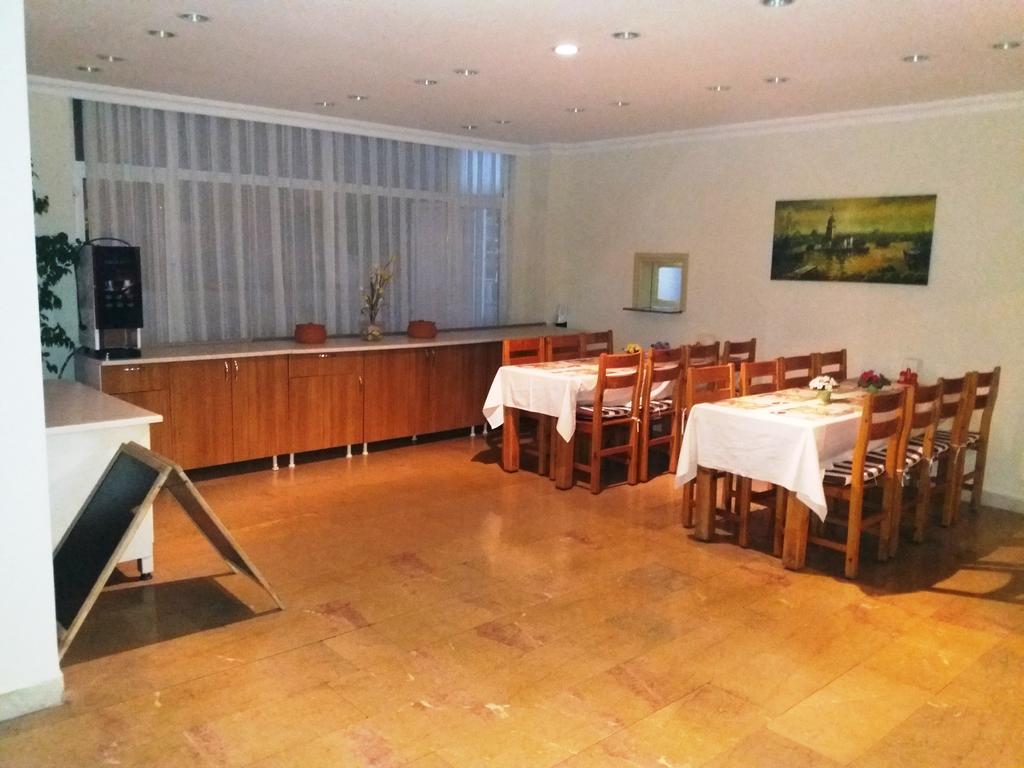 Unver Hotel Мармарис Экстерьер фото