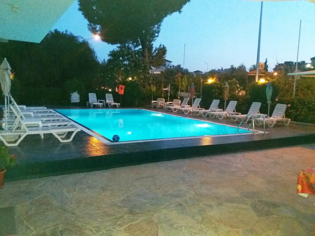Unver Hotel Мармарис Экстерьер фото